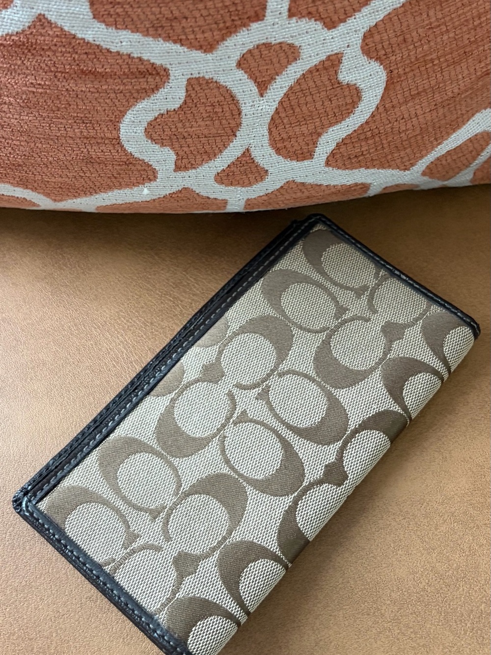 Coach Khaki/Black Signature Continental Wallet